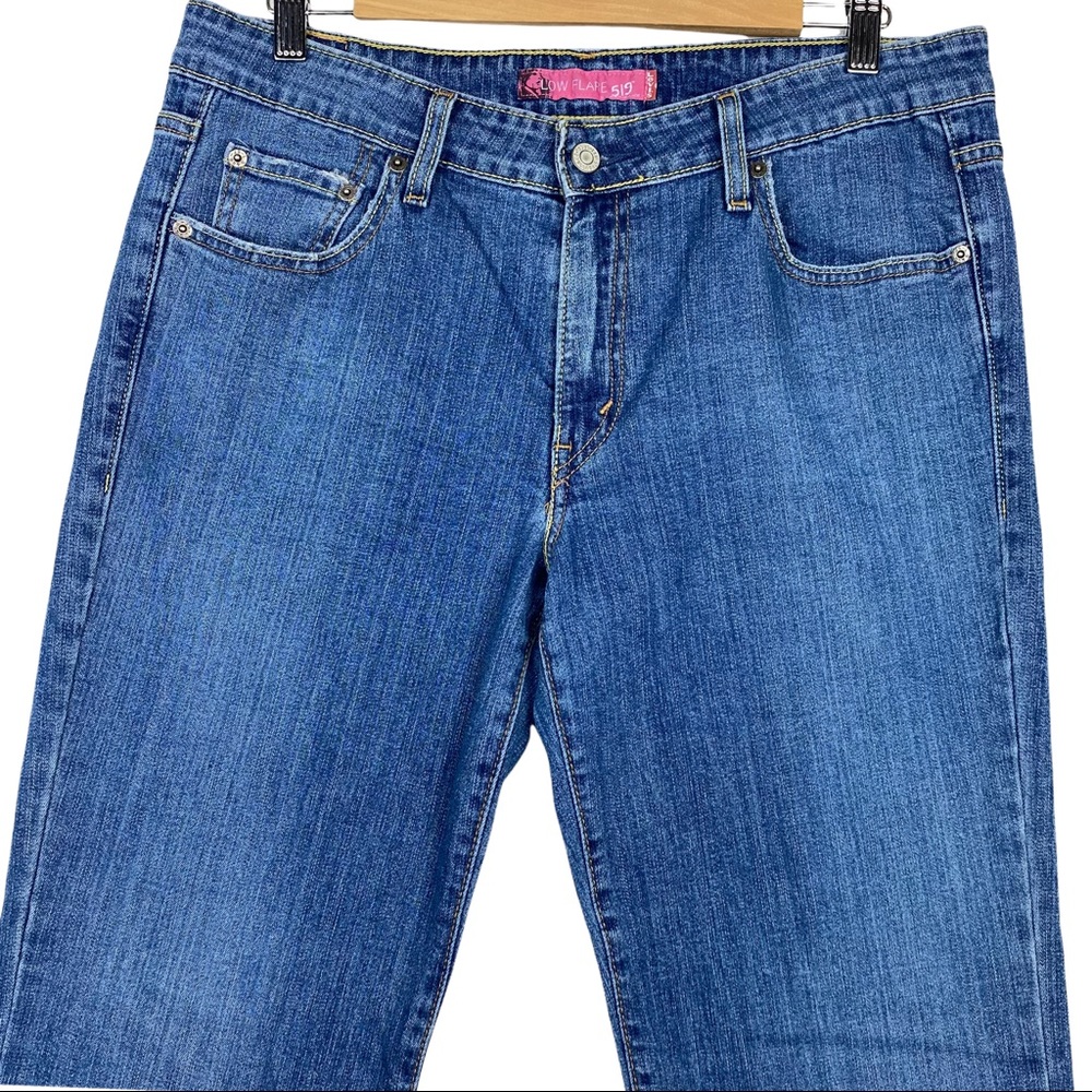 Levi’s Y2K Vintage 519 Low Rise Flare Leg Hipster Medium Wash Denim Jeans 16 - Picture 4 of 14